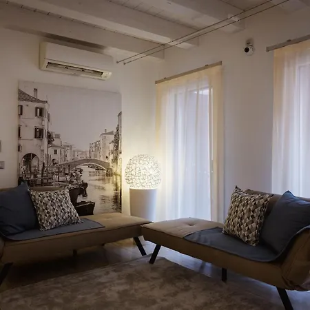 Piccola Venezia 4* 키오자