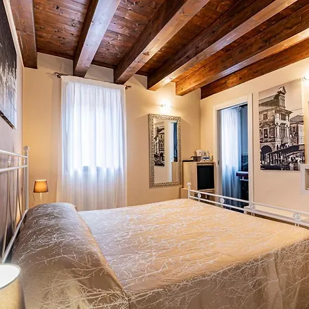 Affittacamere Piccola Venezia *