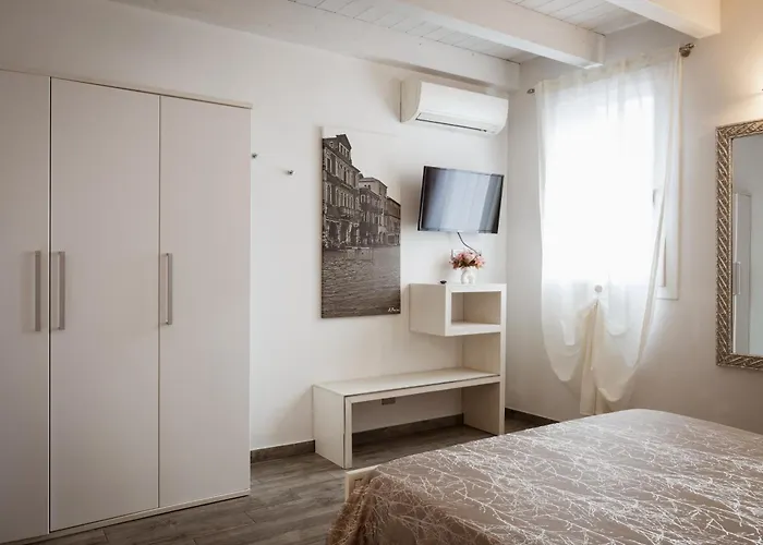 Piccola Venezia Konukevi 3*